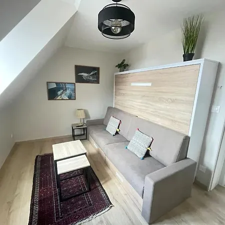 Superbe Studio Proche Vieux Marche Apartment